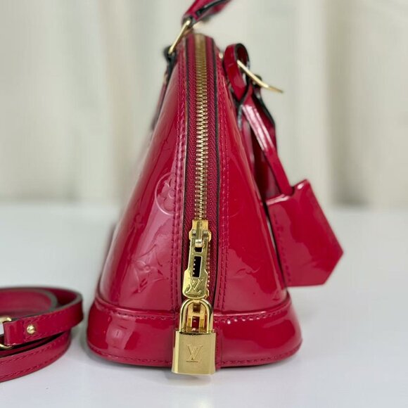 Louis Vuitton Vernis Red Alma BB Shoulder Bag With Classic Monogram Pattern - Picture 4 of 10